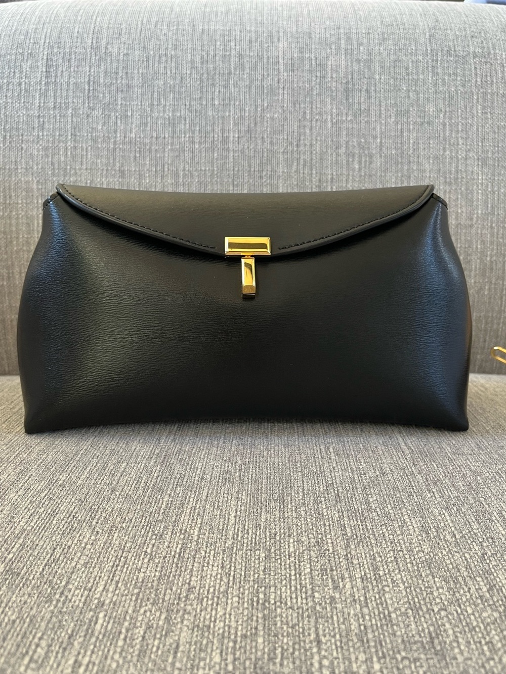 Toteme - T-Lock Leather Clutch - Black, Gold Hardware